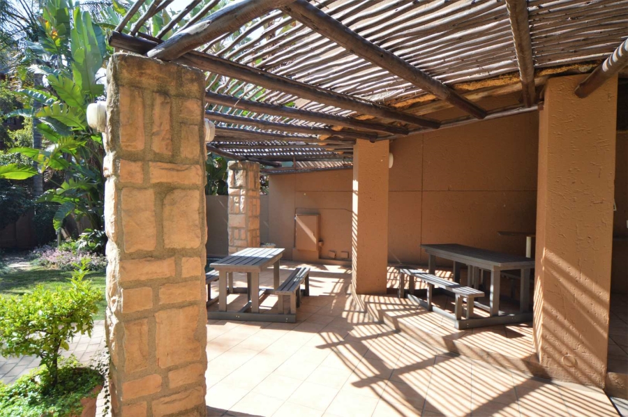 To Let 2 Bedroom Property for Rent in Magaliessig Gauteng