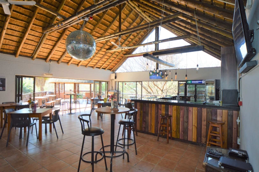 To Let 2 Bedroom Property for Rent in Magaliessig Gauteng