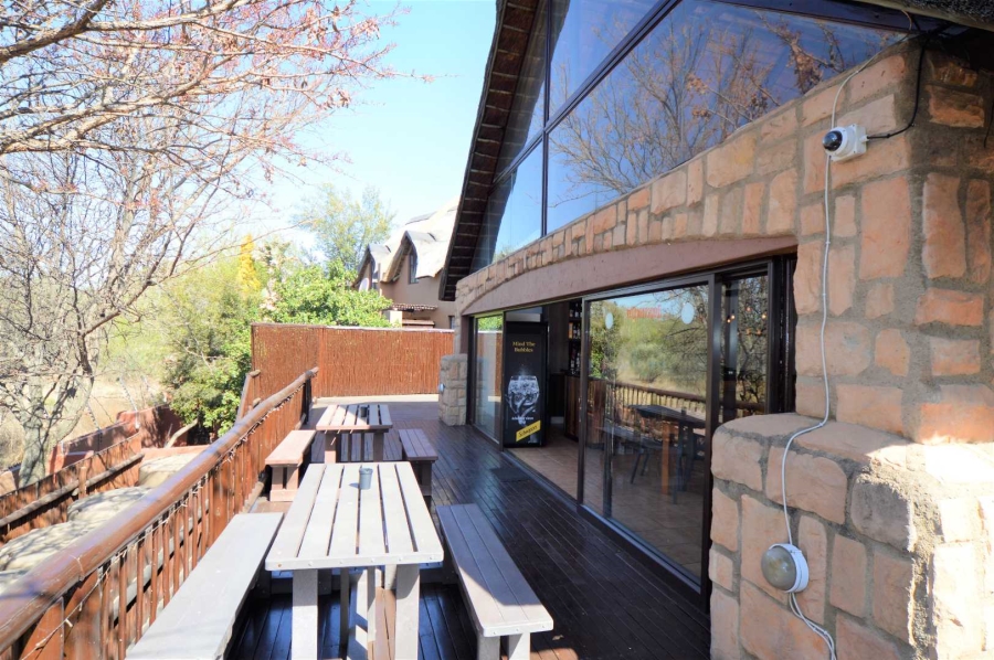 To Let 2 Bedroom Property for Rent in Magaliessig Gauteng