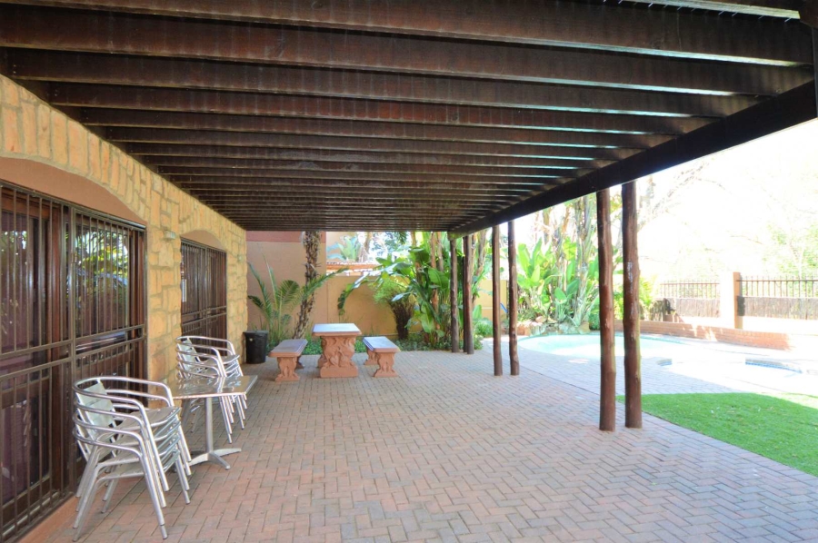 To Let 2 Bedroom Property for Rent in Magaliessig Gauteng