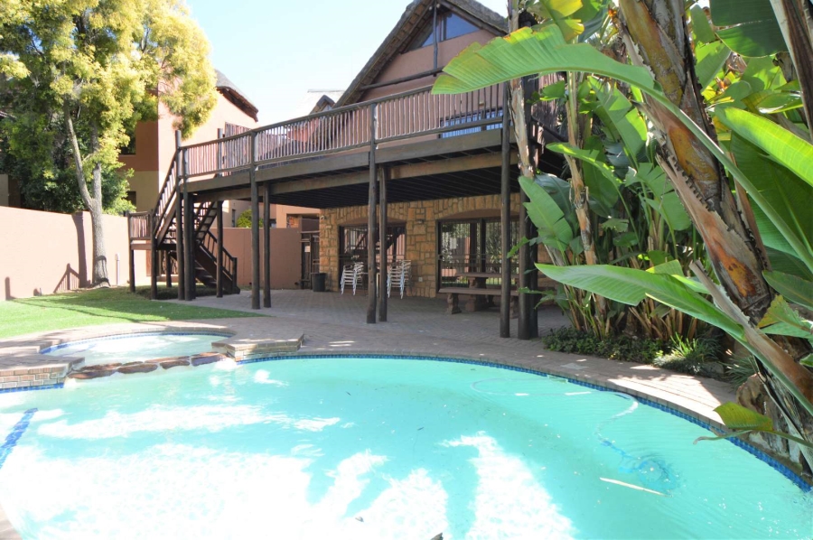 To Let 2 Bedroom Property for Rent in Magaliessig Gauteng