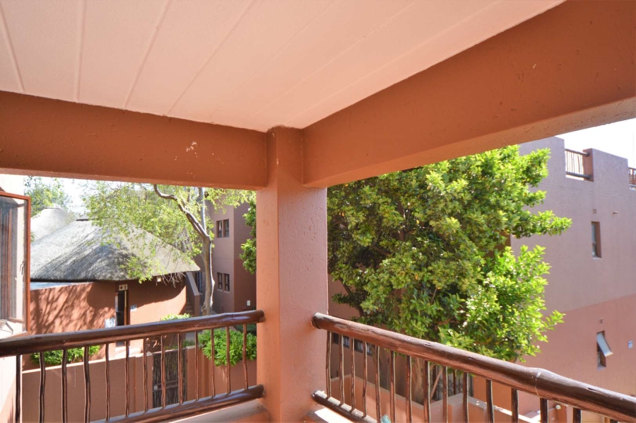 To Let 2 Bedroom Property for Rent in Magaliessig Gauteng