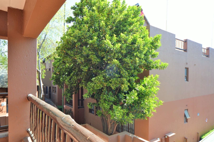 To Let 2 Bedroom Property for Rent in Magaliessig Gauteng