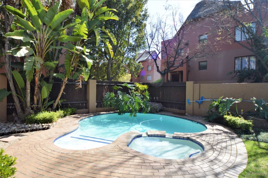 To Let 2 Bedroom Property for Rent in Magaliessig Gauteng