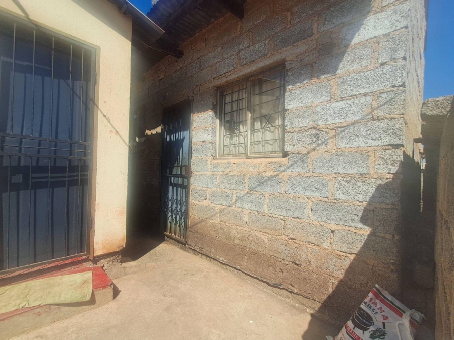 2 Bedroom Property for Sale in Tembisa Gauteng