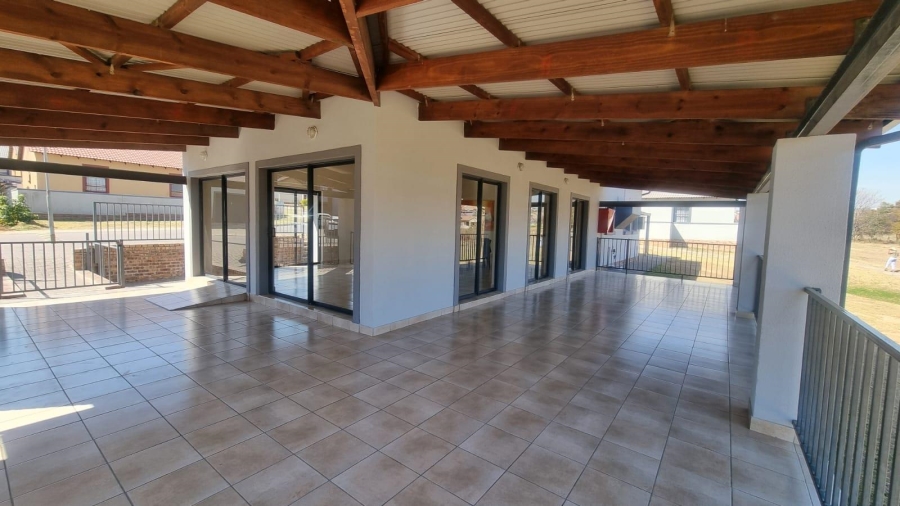 2 Bedroom Property for Sale in Kosmosdal Gauteng