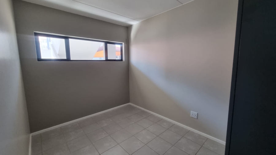 2 Bedroom Property for Sale in Kosmosdal Gauteng