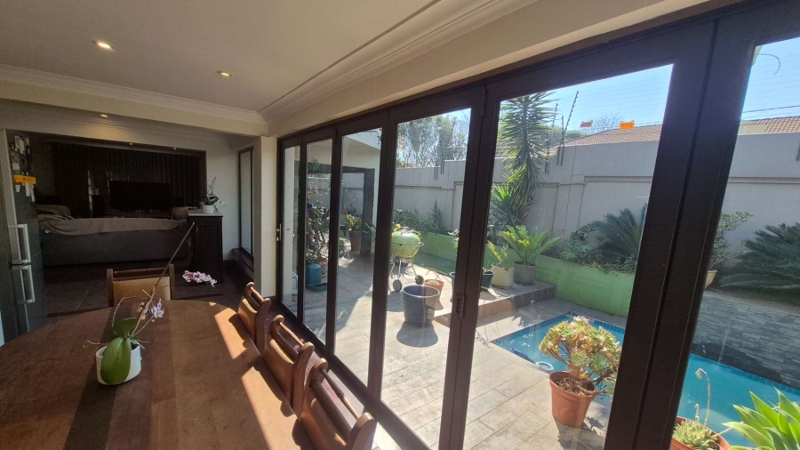 3 Bedroom Property for Sale in Douglasdale Gauteng
