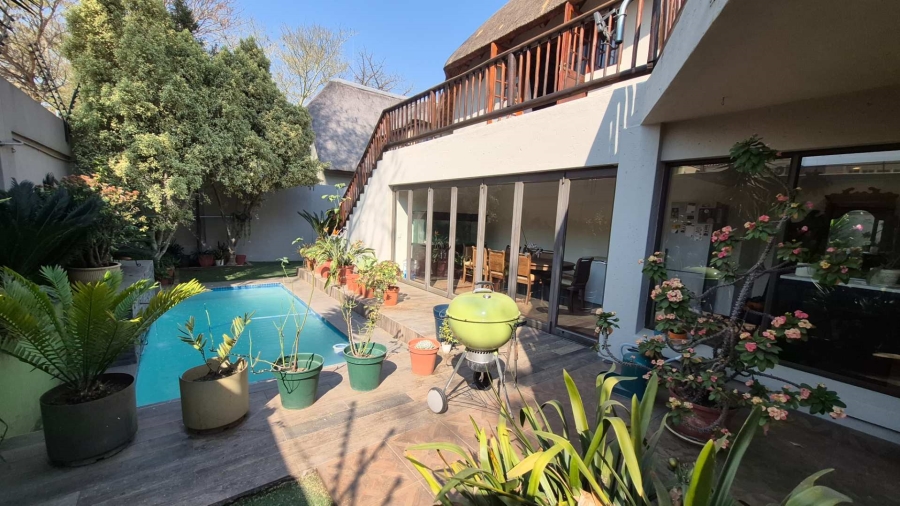 3 Bedroom Property for Sale in Douglasdale Gauteng