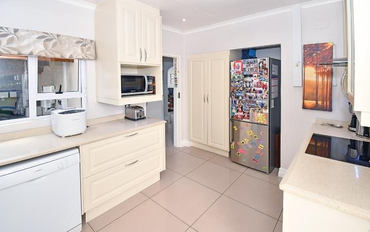 3 Bedroom Property for Sale in River Club Gauteng