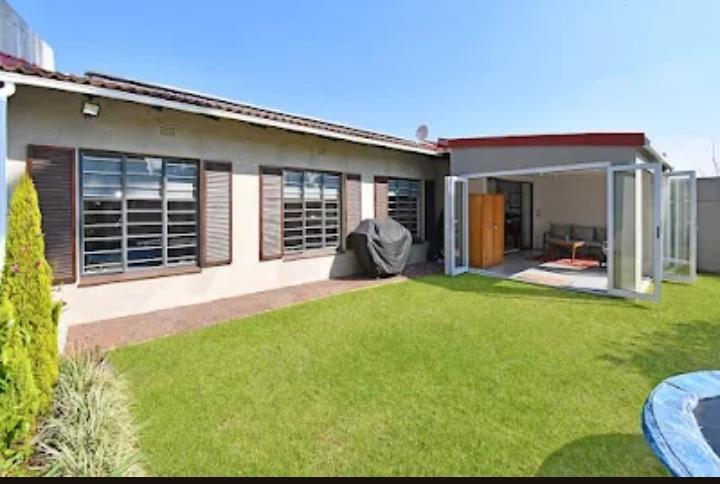3 Bedroom Property for Sale in River Club Gauteng