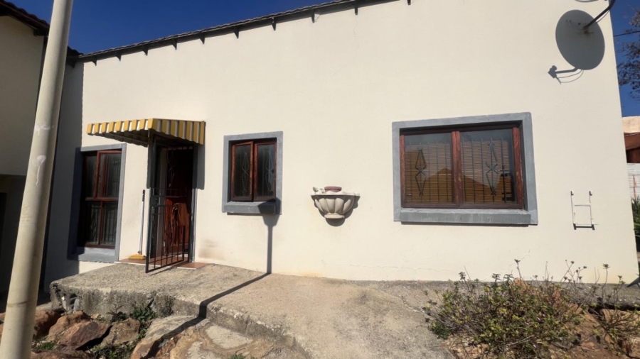 1 Bedroom Property for Sale in Mondeor Gauteng
