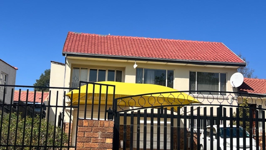 To Let 1 Bedroom Property for Rent in Mondeor Gauteng