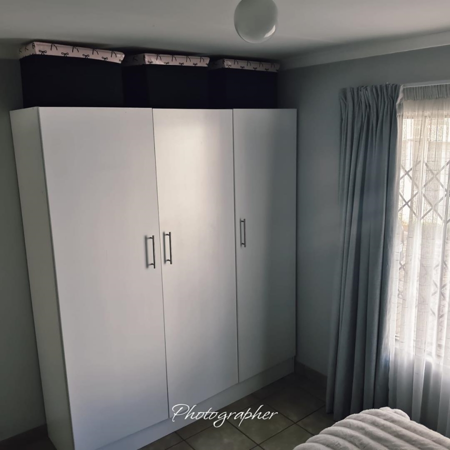 2 Bedroom Property for Sale in Savanna City Gauteng