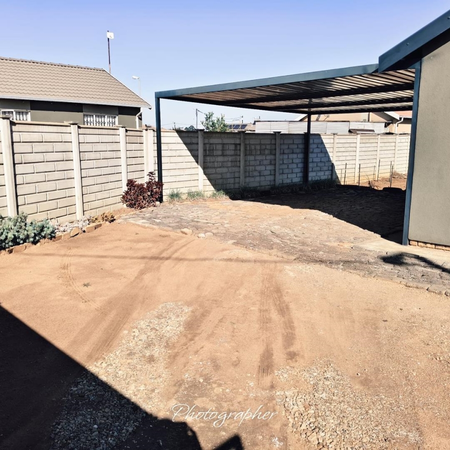 2 Bedroom Property for Sale in Savanna City Gauteng