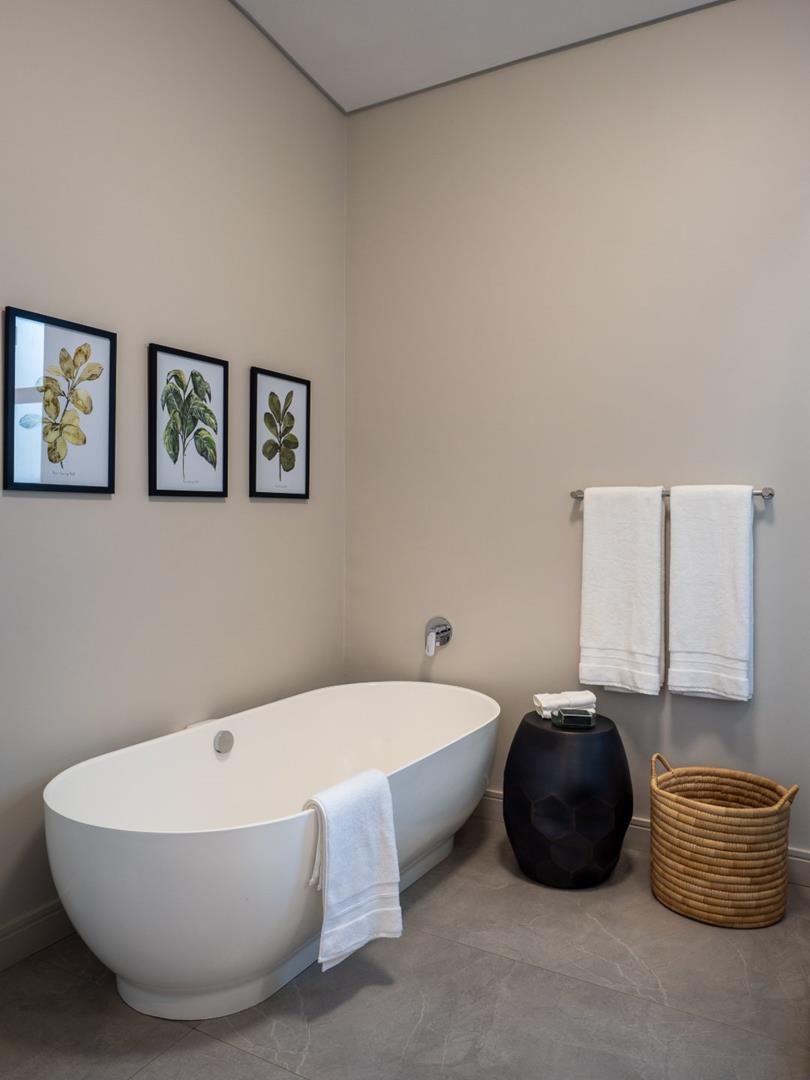 4 Bedroom Property for Sale in Eye of Africa Gauteng