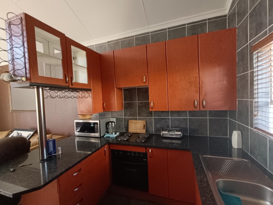 3 Bedroom Property for Sale in Heuwelsig Estate Gauteng