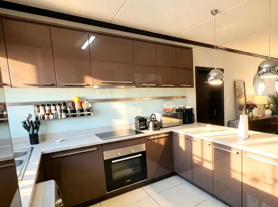 2 Bedroom Property for Sale in Carlswald Gauteng