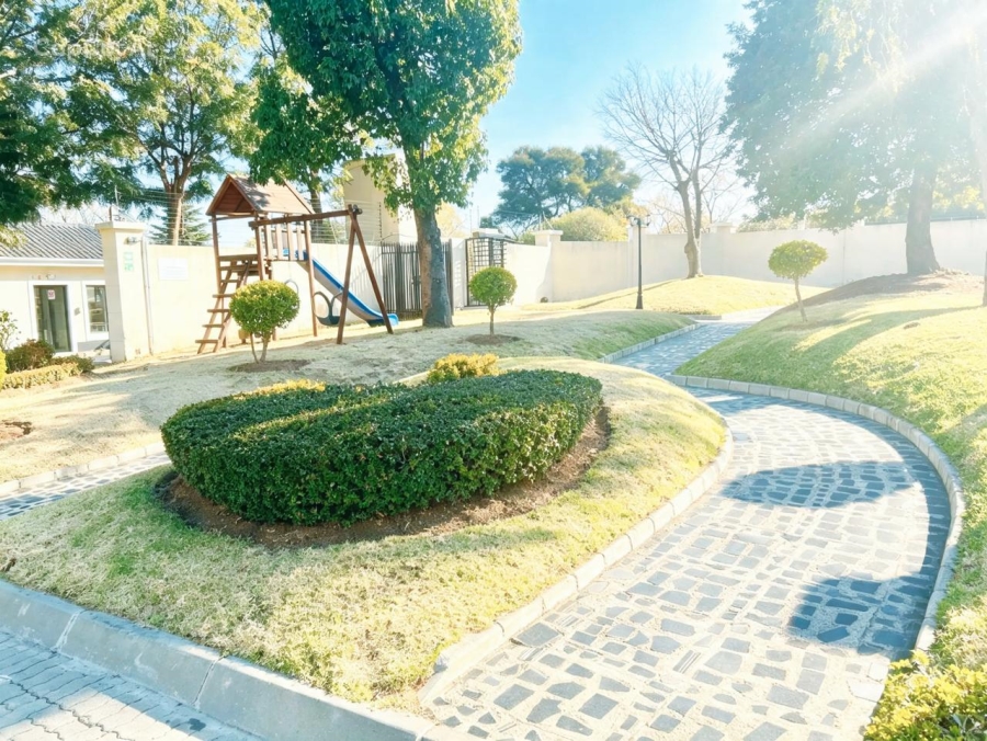2 Bedroom Property for Sale in Carlswald Gauteng