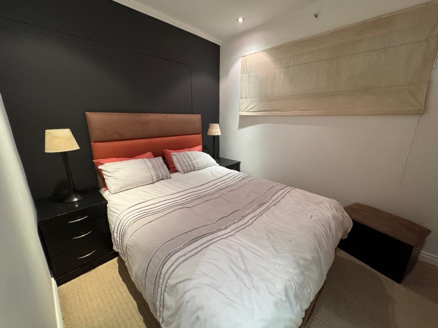 To Let 2 Bedroom Property for Rent in Sandhurst Gauteng