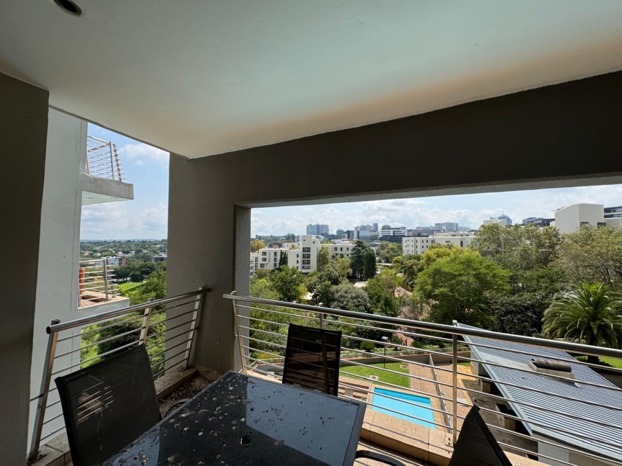 To Let 2 Bedroom Property for Rent in Sandhurst Gauteng