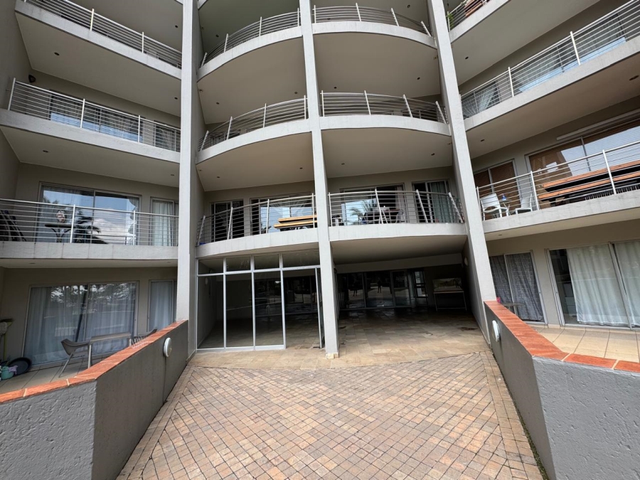 To Let 2 Bedroom Property for Rent in Sandhurst Gauteng