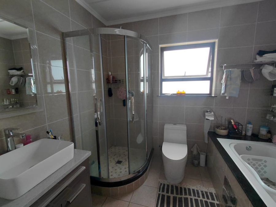 To Let 3 Bedroom Property for Rent in Kengies Gauteng