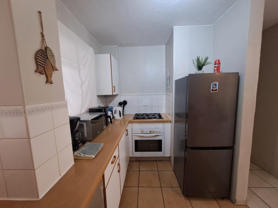 2 Bedroom Property for Sale in Die Hoewes Gauteng