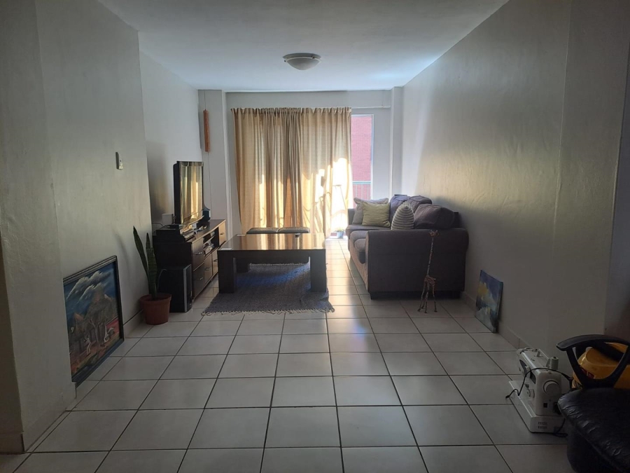 2 Bedroom Property for Sale in Die Hoewes Gauteng
