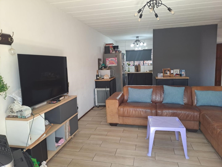 2 Bedroom Property for Sale in Highveld Gauteng
