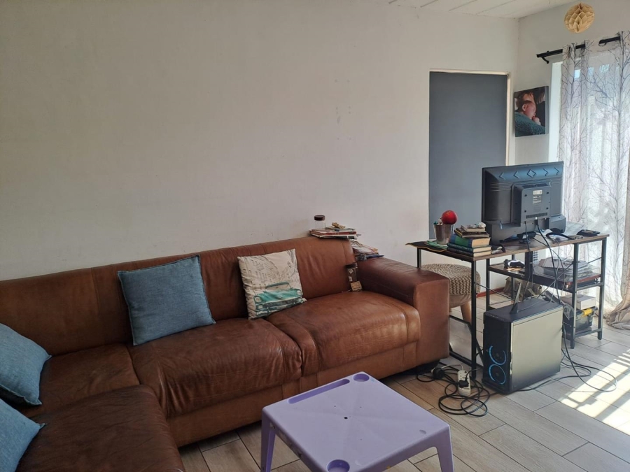 2 Bedroom Property for Sale in Highveld Gauteng