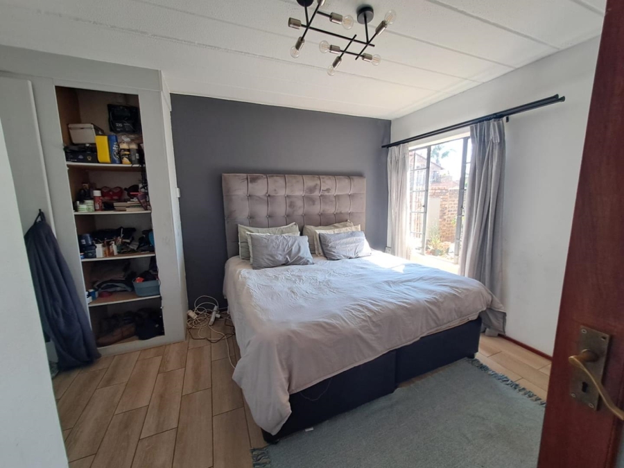 2 Bedroom Property for Sale in Highveld Gauteng