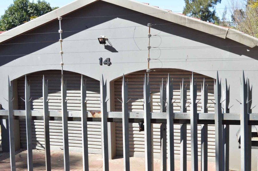 3 Bedroom Property for Sale in Brackendowns Gauteng