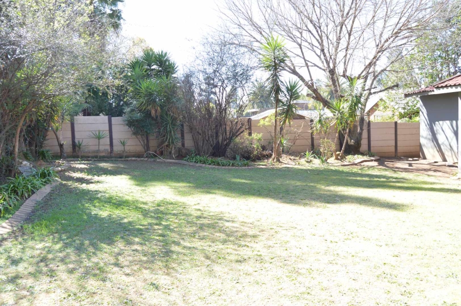 3 Bedroom Property for Sale in Brackendowns Gauteng