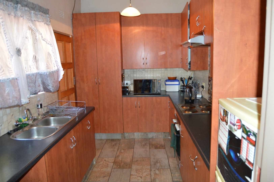 3 Bedroom Property for Sale in Brackendowns Gauteng