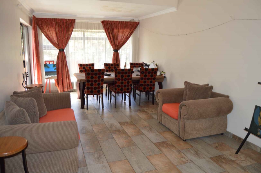 3 Bedroom Property for Sale in Brackendowns Gauteng