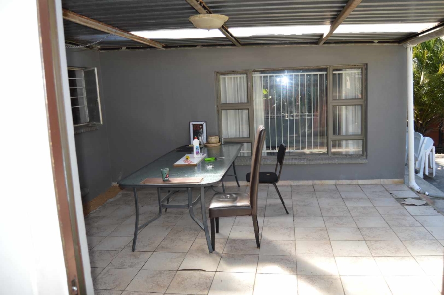 3 Bedroom Property for Sale in Brackendowns Gauteng