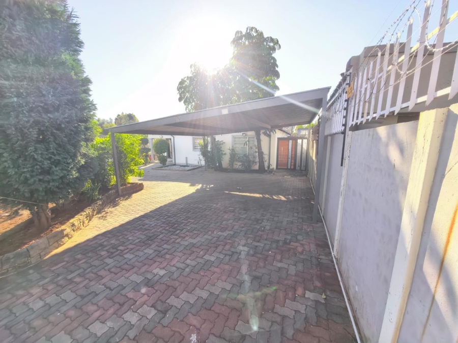 4 Bedroom Property for Sale in The Orchards Gauteng