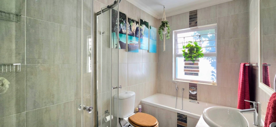 3 Bedroom Property for Sale in Erasmus Park Gauteng