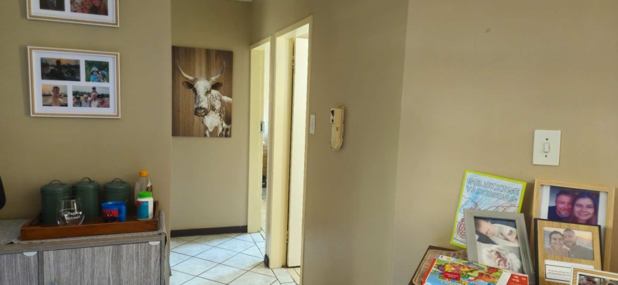 To Let 3 Bedroom Property for Rent in Faerie Glen Gauteng
