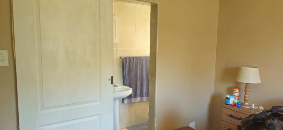 To Let 3 Bedroom Property for Rent in Faerie Glen Gauteng