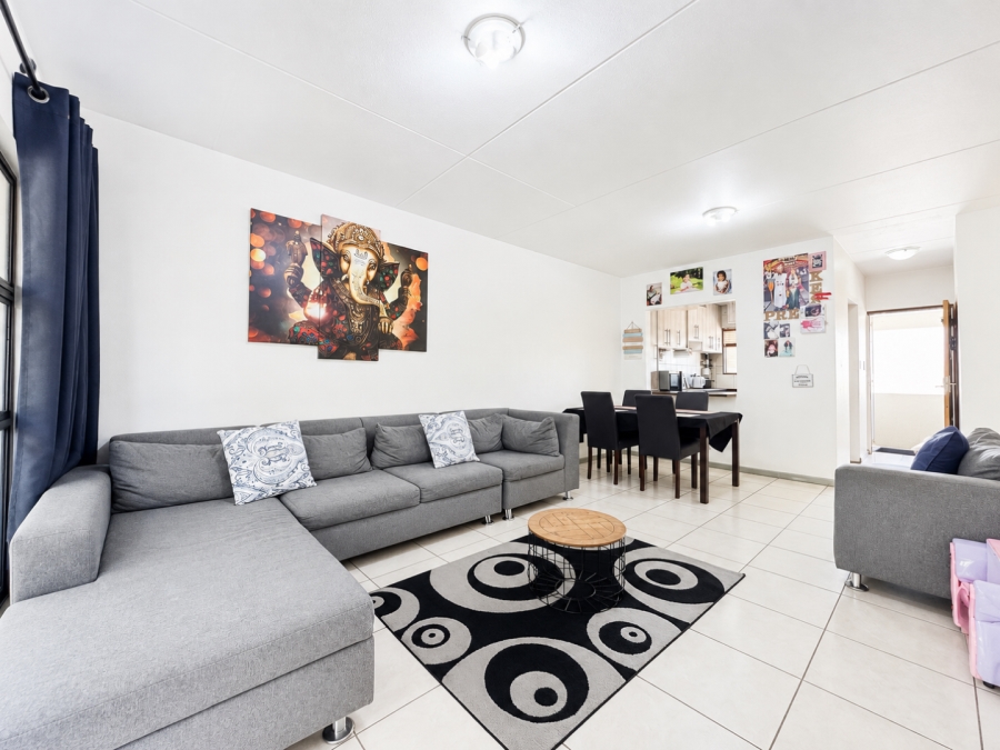 2 Bedroom Property for Sale in Vorna Valley Gauteng