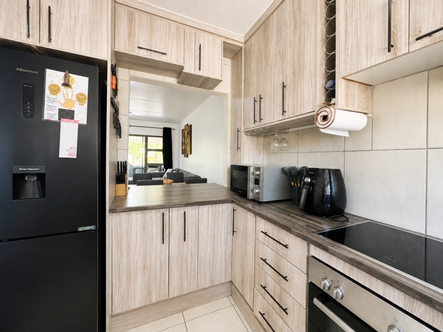 2 Bedroom Property for Sale in Vorna Valley Gauteng