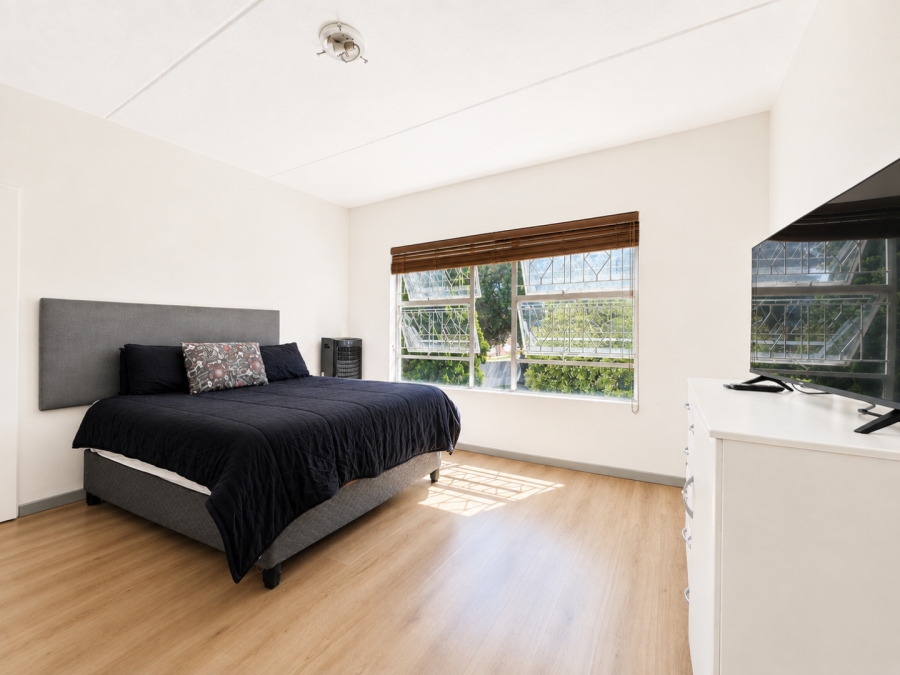 2 Bedroom Property for Sale in Vorna Valley Gauteng