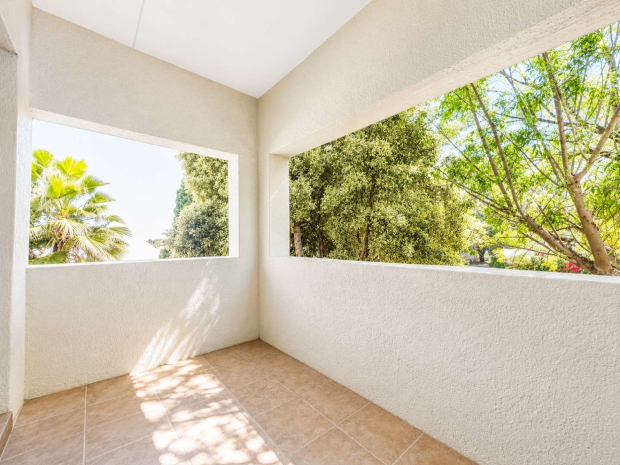 2 Bedroom Property for Sale in Vorna Valley Gauteng
