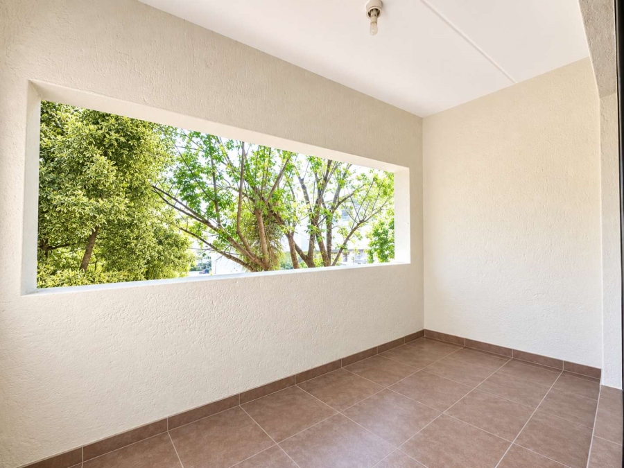 2 Bedroom Property for Sale in Vorna Valley Gauteng