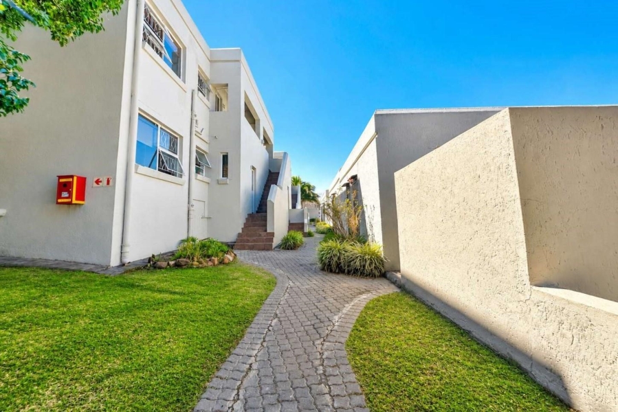 2 Bedroom Property for Sale in Halfway Gardens Gauteng