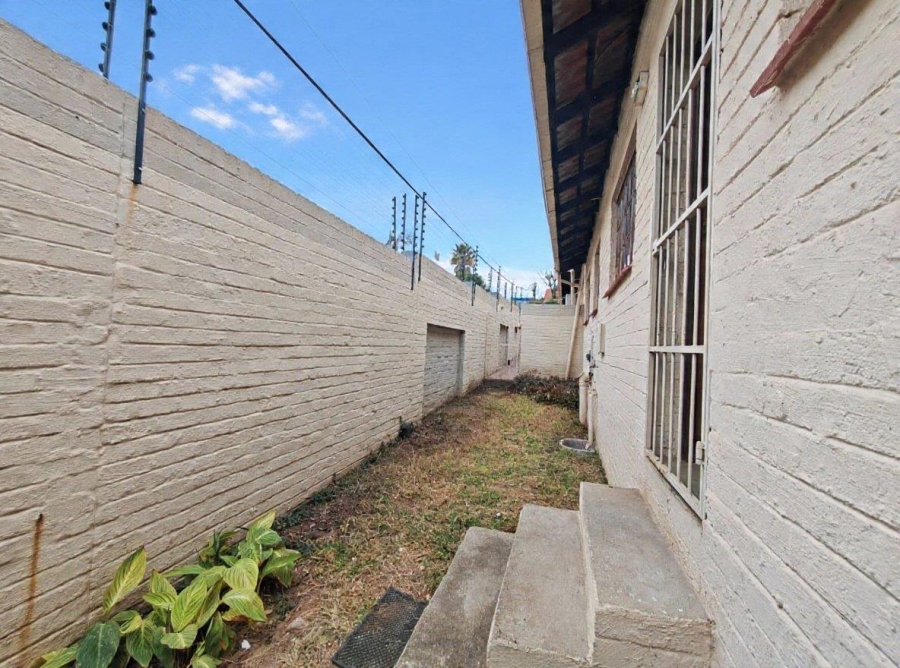 2 Bedroom Property for Sale in Randburg Gauteng