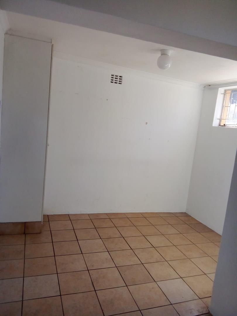 To Let 1 Bedroom Property for Rent in Observatory Gauteng