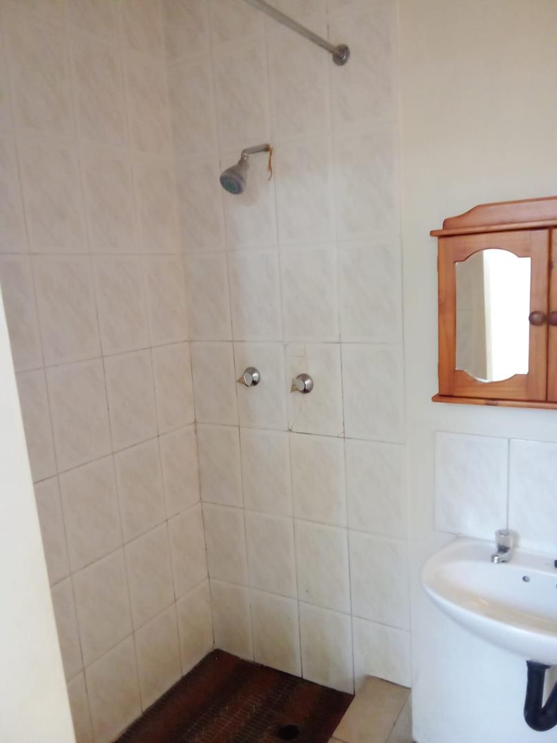 To Let 1 Bedroom Property for Rent in Observatory Gauteng